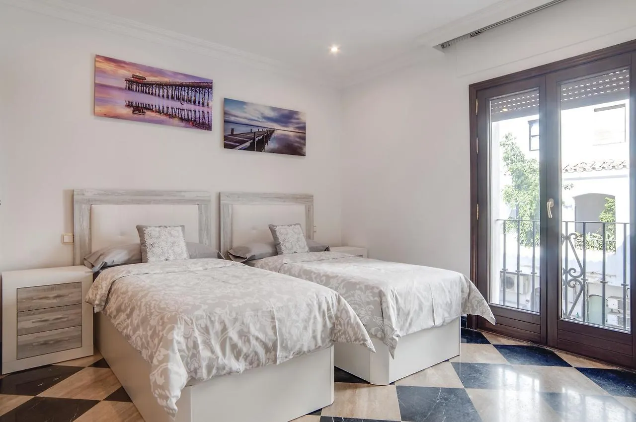 Oleholidays Pb 218 Primera Linea De Mar Puerto Banus Apartment Marbella